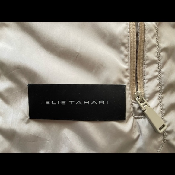 Beautiful Tahari Tech James Bond raincoat - Picture 11 of 12